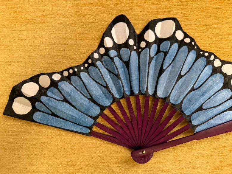 Abanico ala mariposa azul